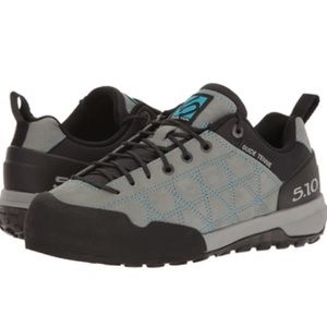 5.10 Guide Tennie Low Approach (Sz 5.5, runs big)